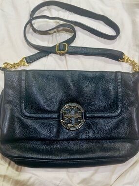 Tory Burch Amanda Foldover Crossbody (Black Leather)